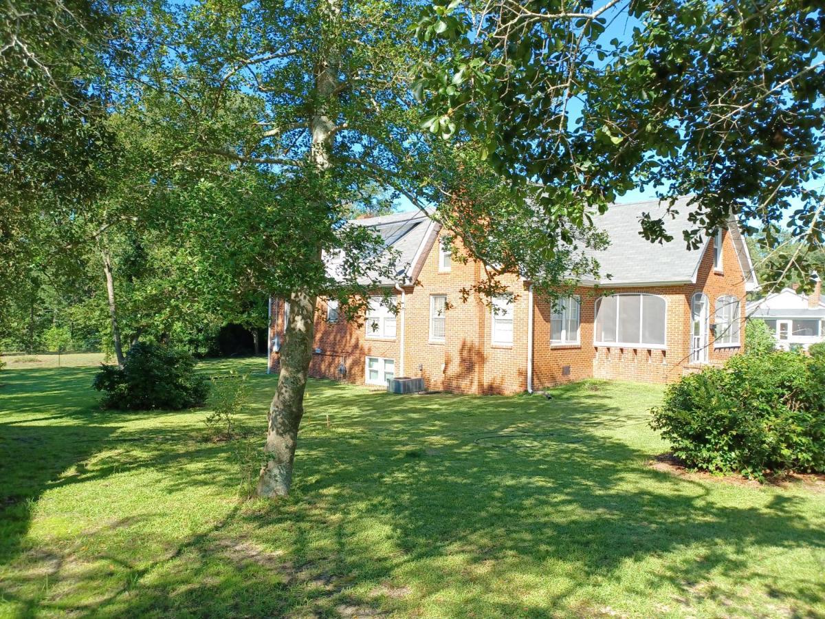 Brick House Retreat Hotel Hamlet Exterior photo
